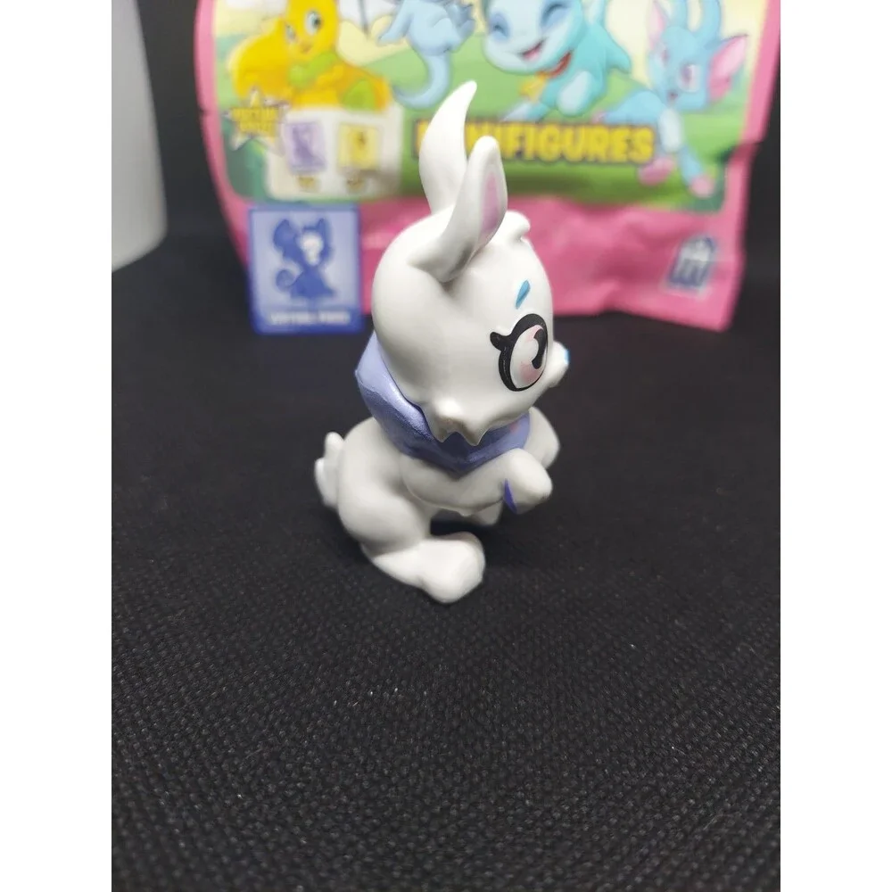 Neopets Phatmojo Minifigure Blind Bag Cybunny with Bag and Code